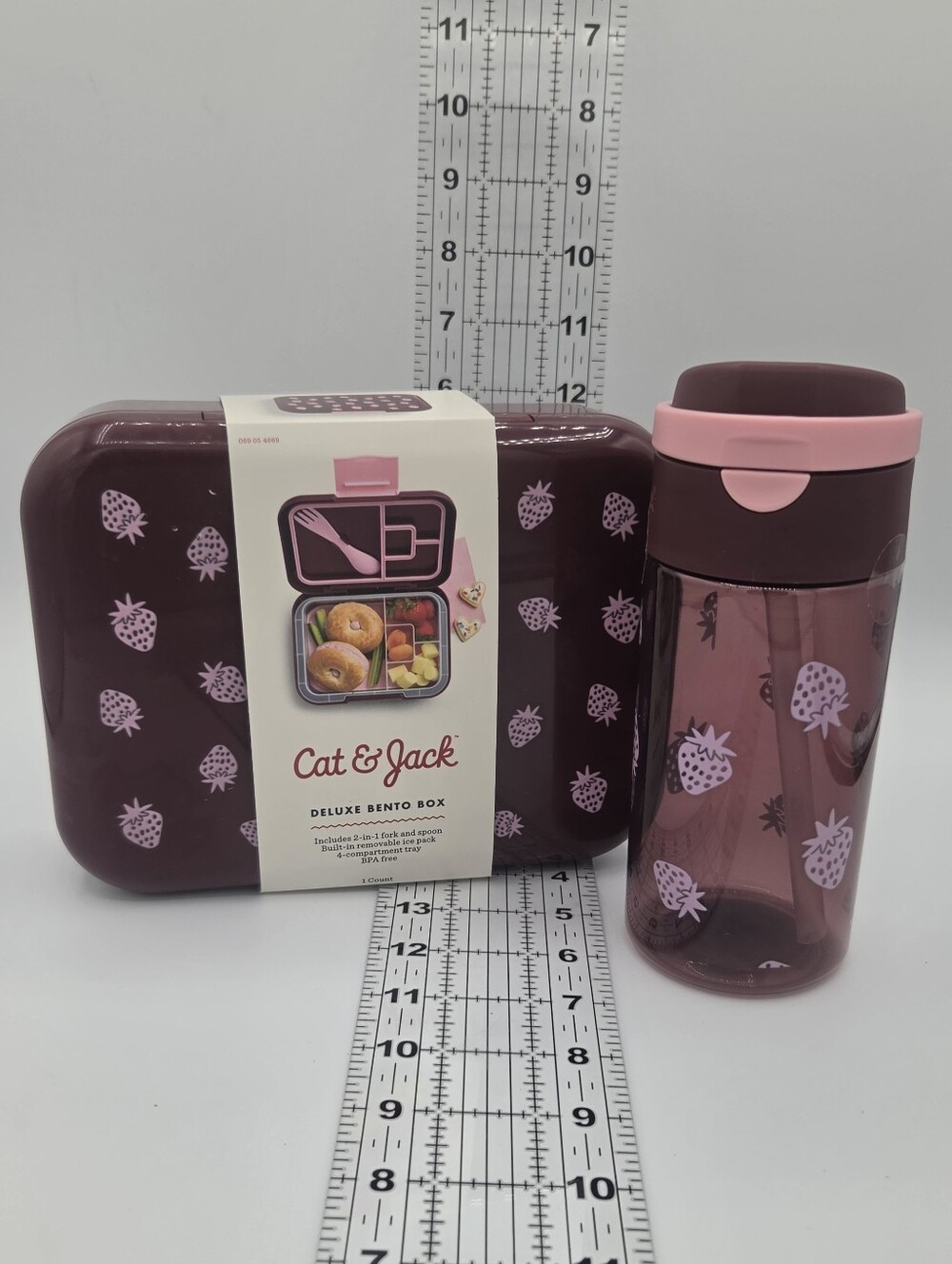 Cat & Jack Deluxe Bento Box Strawberry W/ Flip Lid 16 oz BPA-Free Plastic